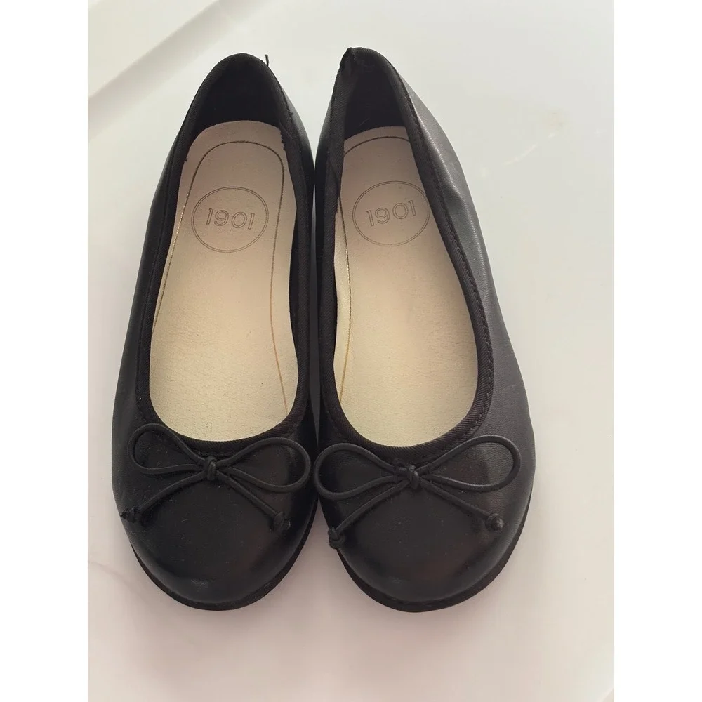 1901 girls black